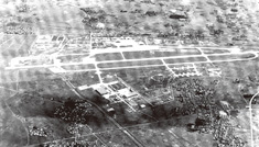 昭和33年当時の小牧飛行場（出典：飛翔　写真でみる名古屋空港のあゆみ）